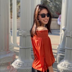 Meet your Posher, Joy